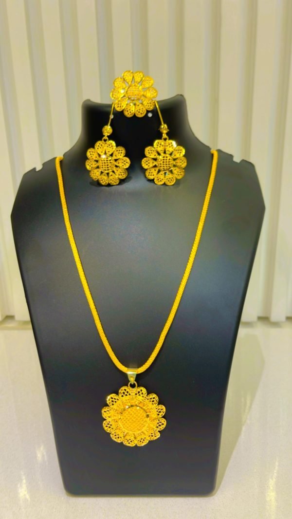 Necklace set