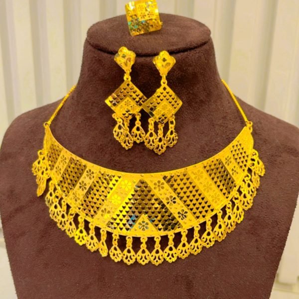 Necklace set