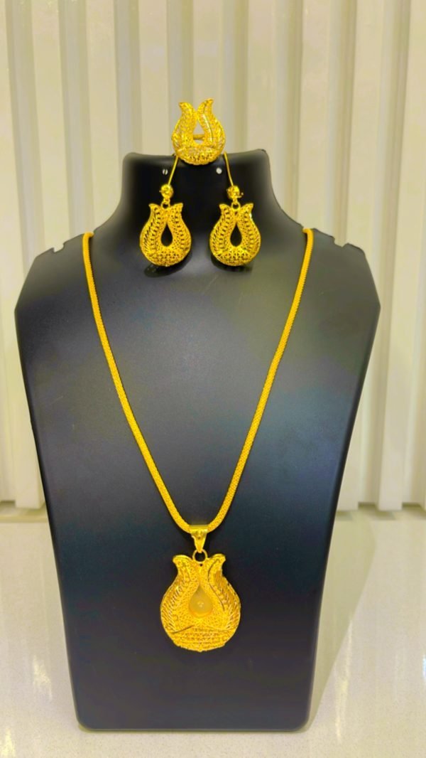 Necklace set