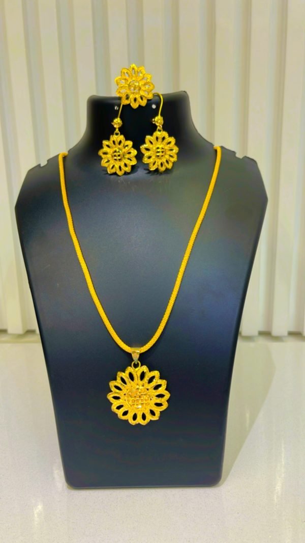 Necklace set