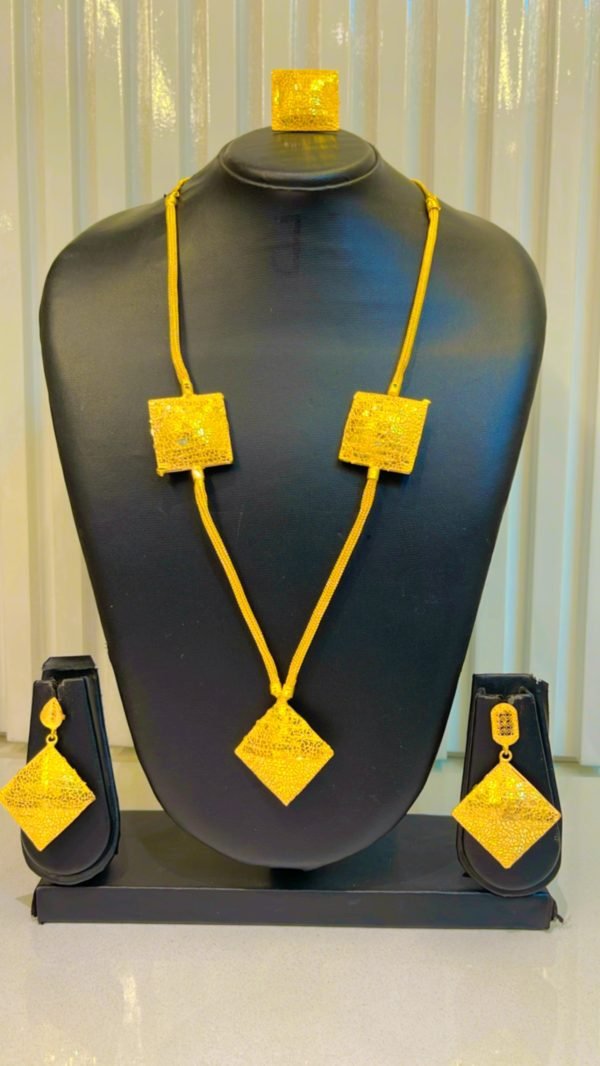 Necklace set