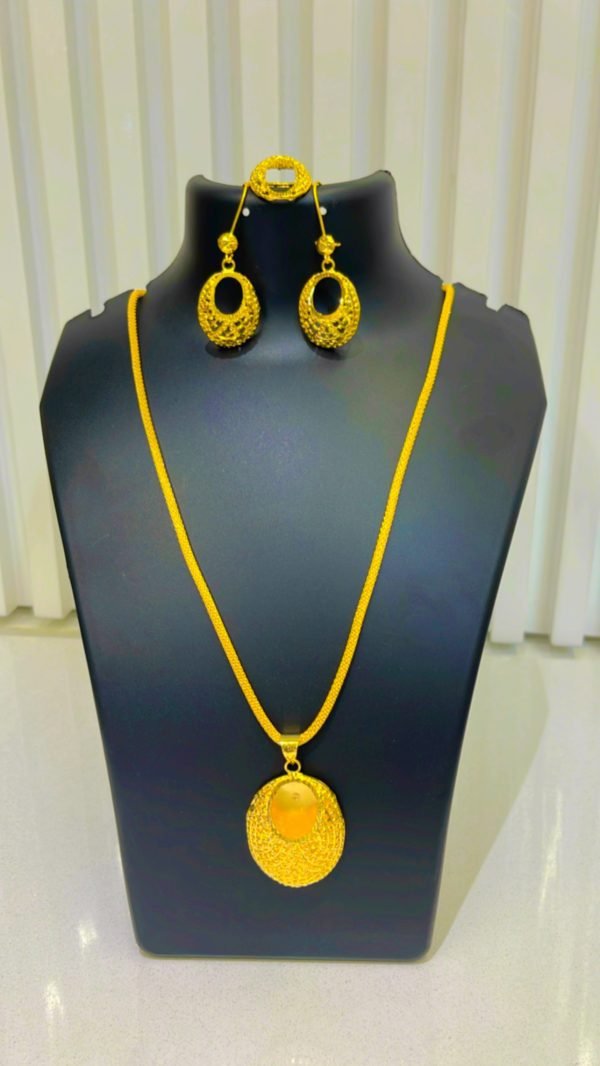 Necklace set