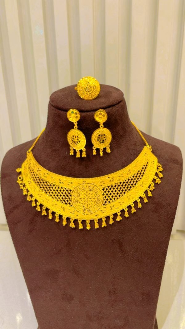 Necklace set