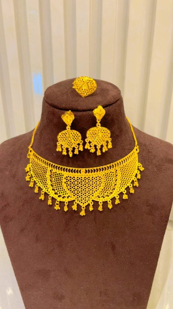 Necklace set