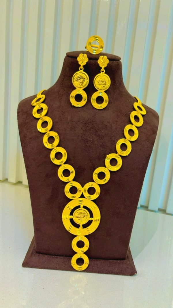 Necklace set