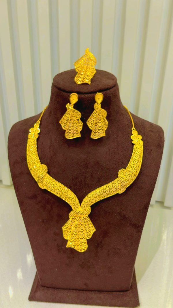 necklace set