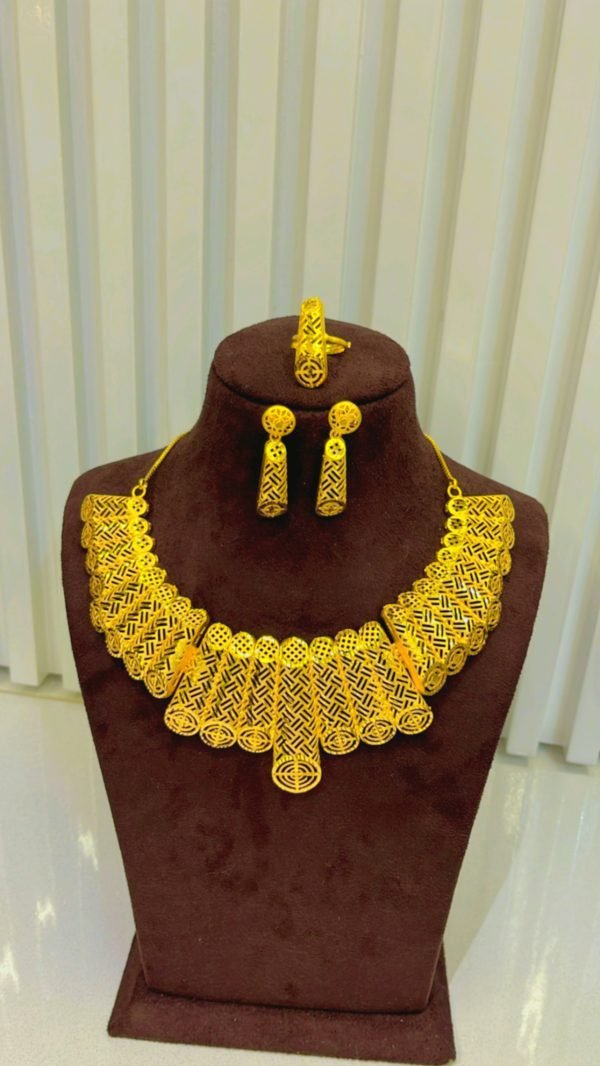 necklace set