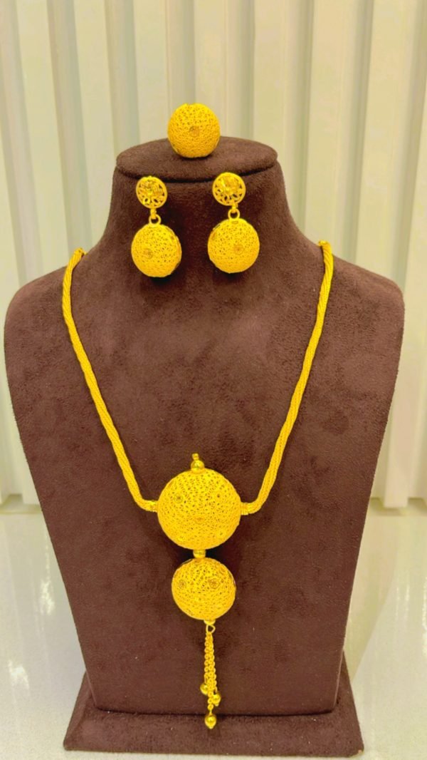 necklace set