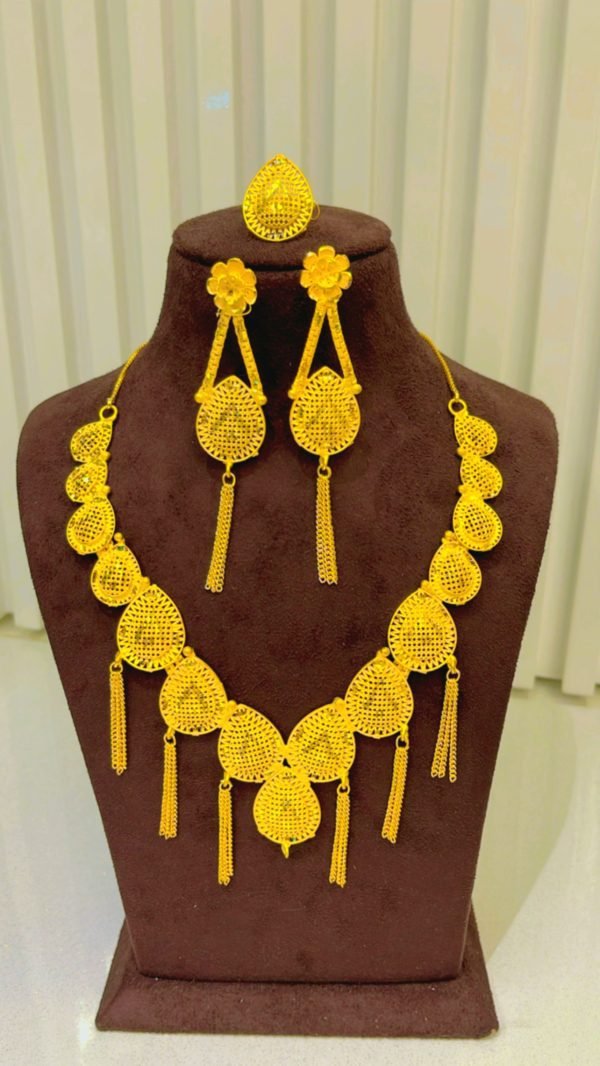 necklace set