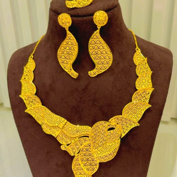 necklace set