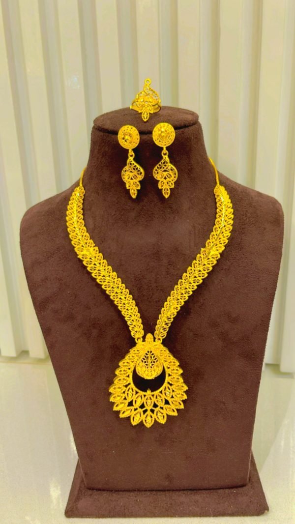 necklace set