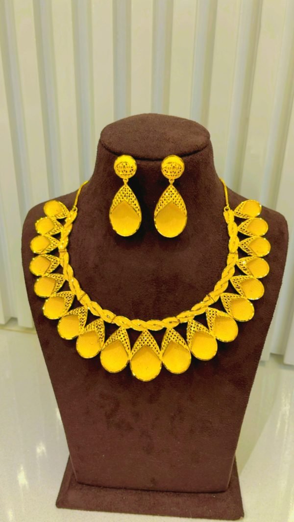 necklace set