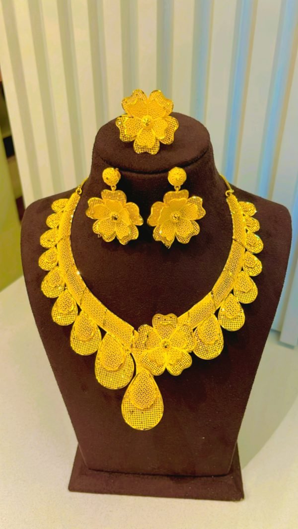 necklace set